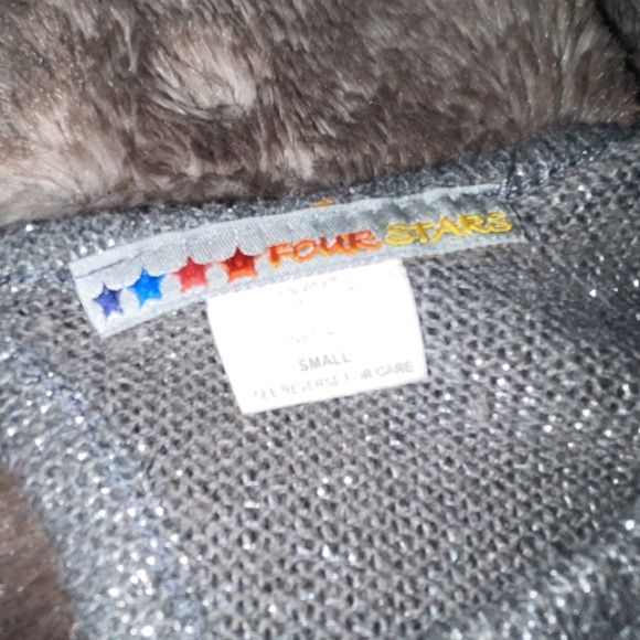 Wide Sweater - Picture 3 of 3